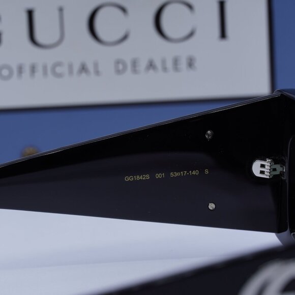 Final Price! Gucci GG1842S 001 Sunglasses - Picture 5 of 9